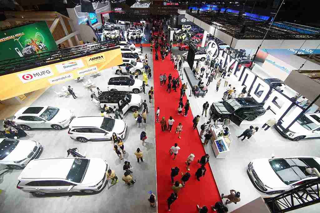 IIMS 2025 bukukan nilai tansaksi Rp8 triliun, jumlah pengunjung naik 3 persen dari tahun lalu. Foto: Abbas Sandji 