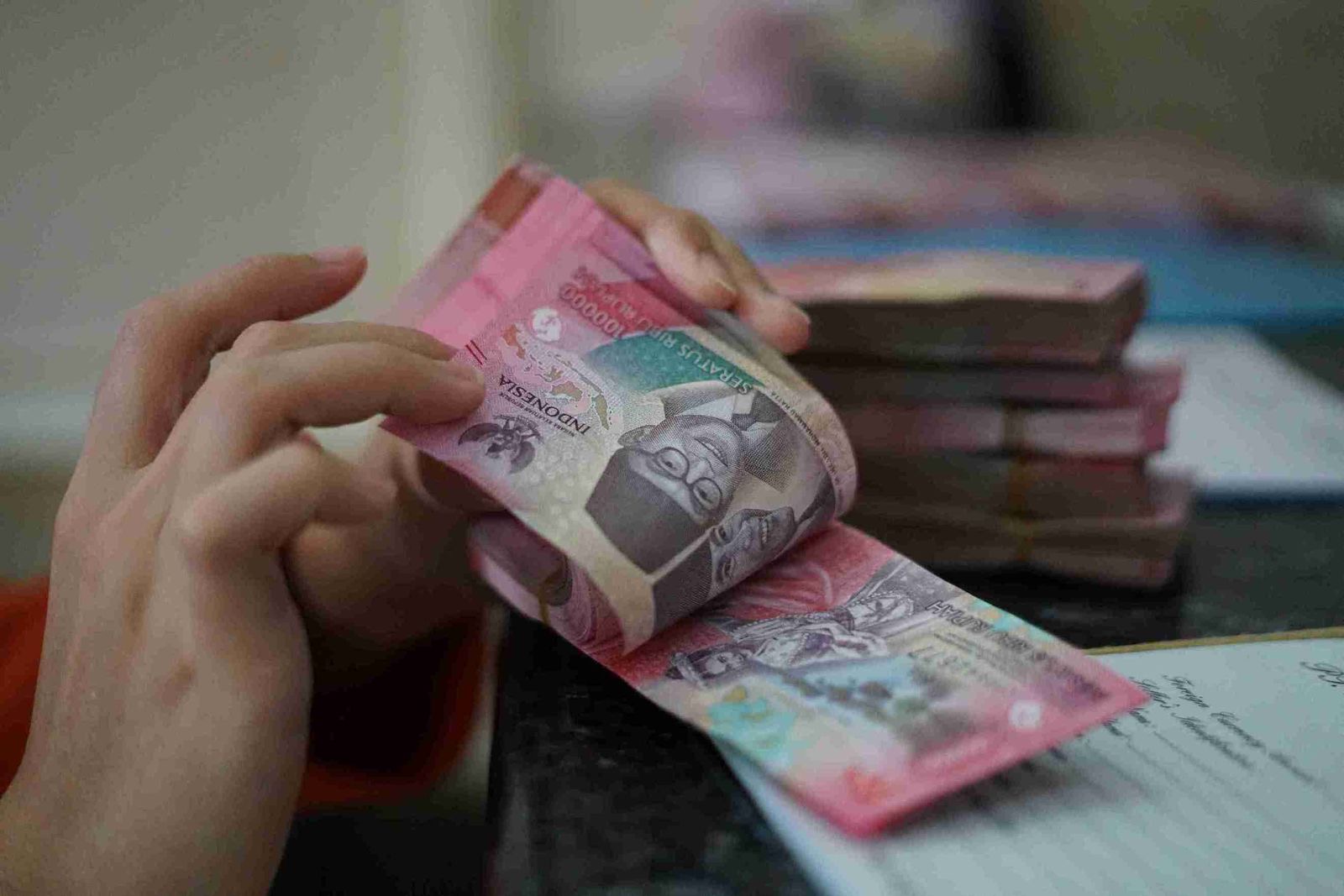 Mata uang rupiah. Foto: KabarBursa/Abbas Sandji.