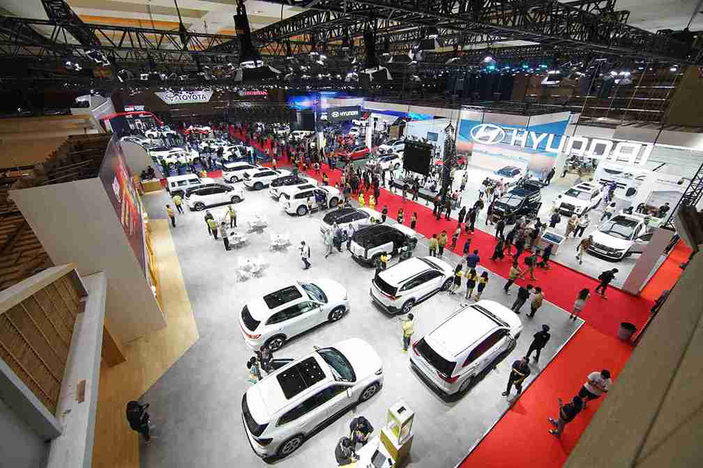 Ilustrasi penjualan mobil baru periode Maret 2025 ambles, Pengamat Otomotif beberkan penyebabnya. (Foto: KabarBursa/Abbas Sandji)