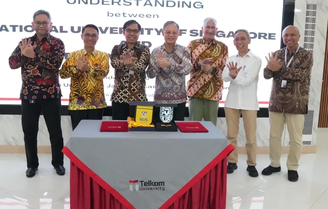 PT Telkom Indonesia (Persero) Tbk (TLKM) jalin kerja sama dengan Telkom University dan NUS Kolaborasi demi cetak talenta digital. Foto: dok. Telkom