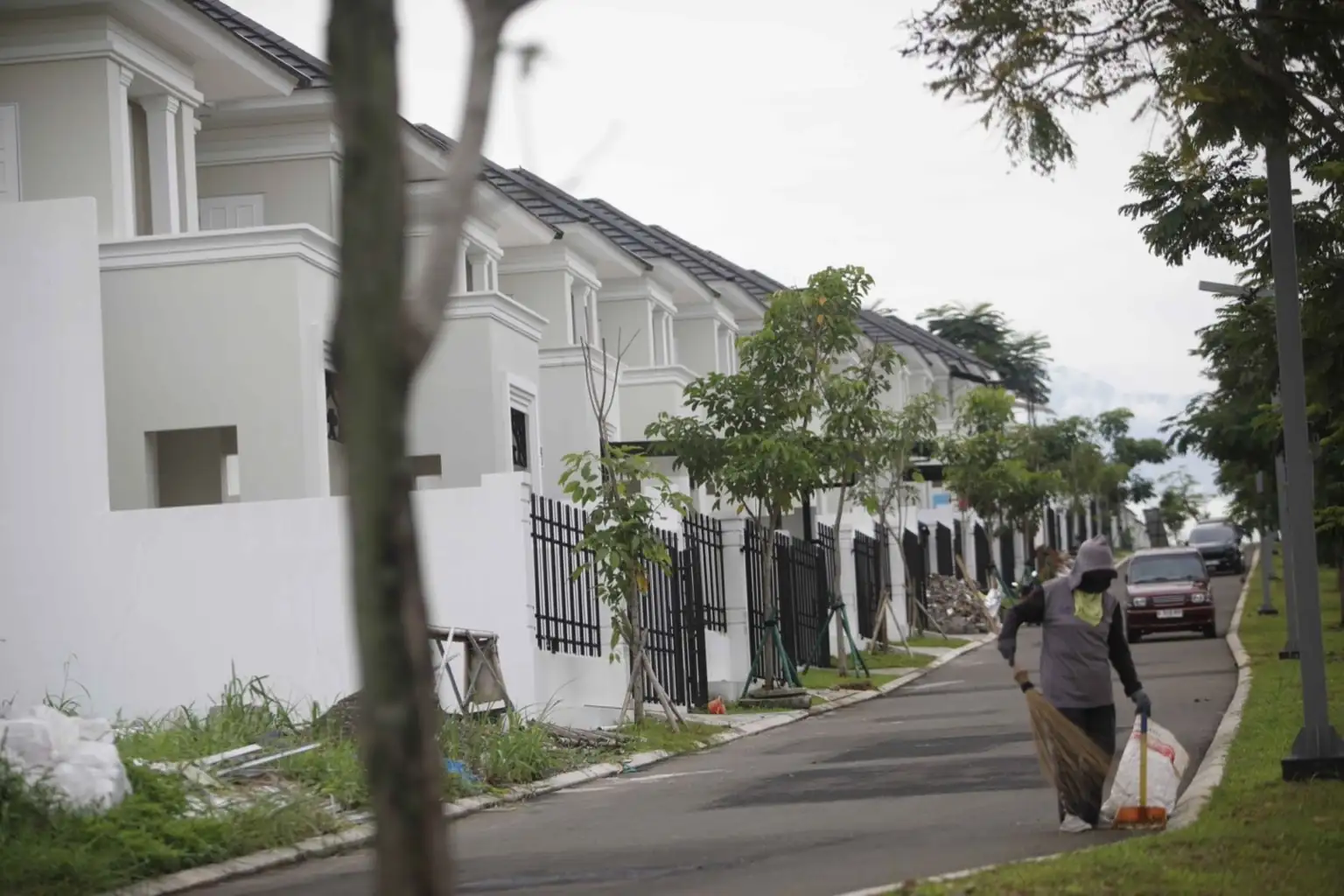 Keputusan The Fed menahan suku bunga memberi tekanan pada sektor properti dan kredit. BI diperkirakan menjaga suku bunga demi stabilitas nilai tukar. Foto: KabarBursa/Abbas Sandji.
