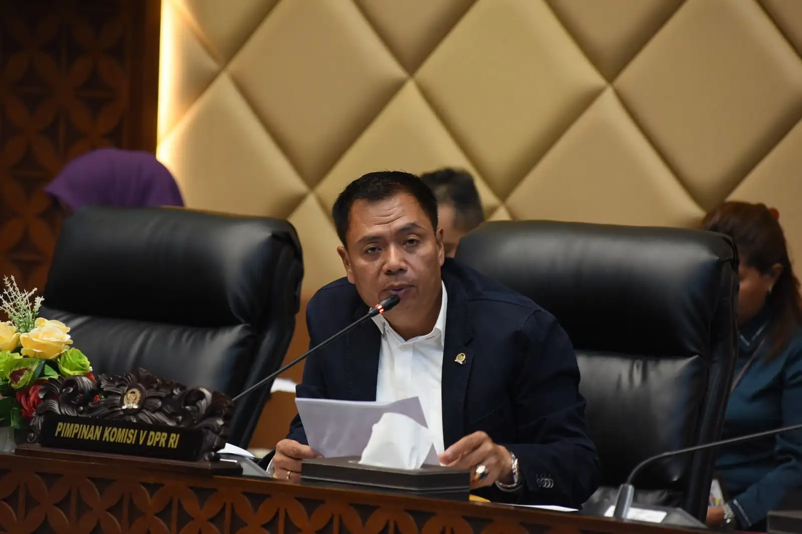 Ketua Komisi V DPR RI, Lasarus. Komisi V DPR janji kawal tuntutan ojol soal potongan aplikasi. Revisi ke 10 persen butuh dukungan data akurat untuk tekan Kemenhub. Foto: dpr.go.id.