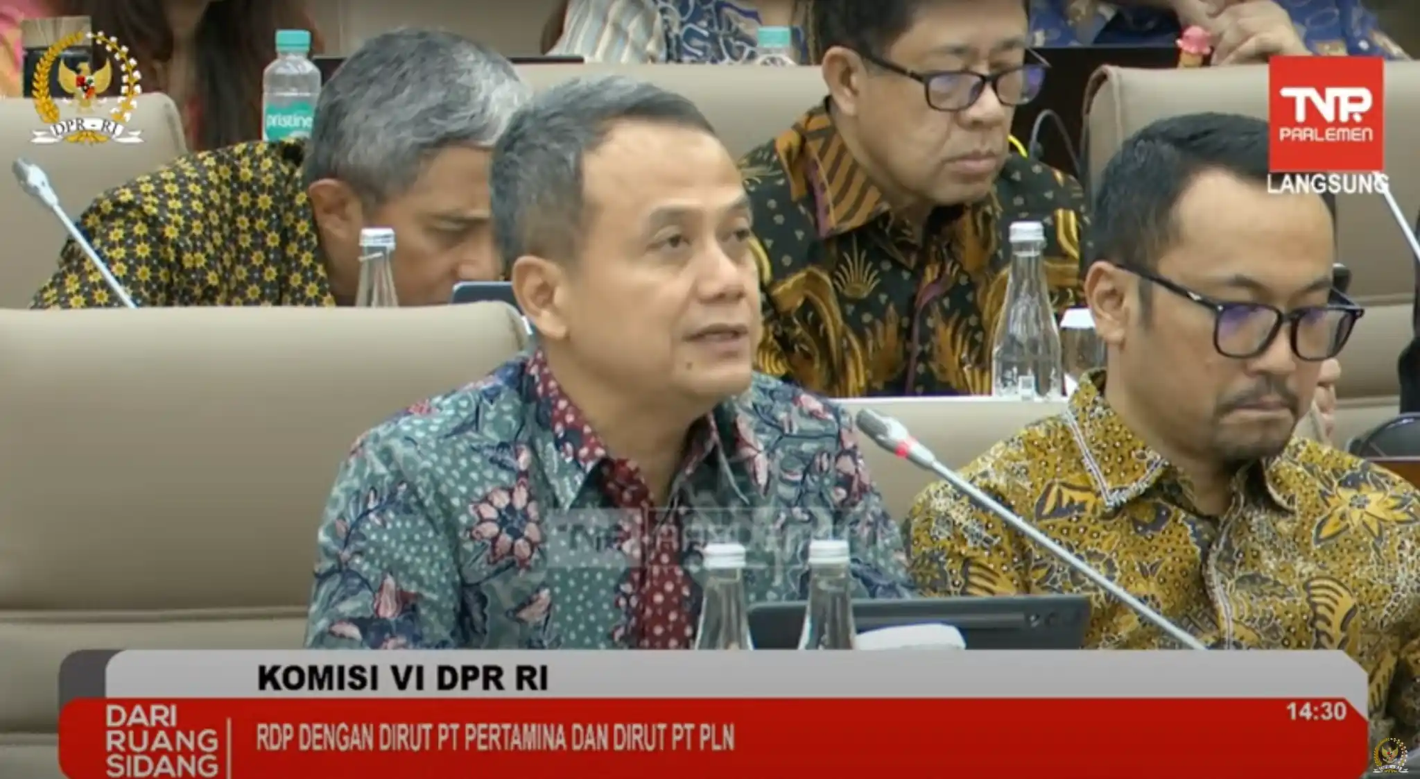 Wakil Direktur Utama Pertamina, Wiko Migantoro. Pertamina catat laba bersih USD3,1 miliar dan kontribusi ke negara Rp300 triliun. Foto: Tangkapan layar Channel YouTube Komisi VI DPR RI.
