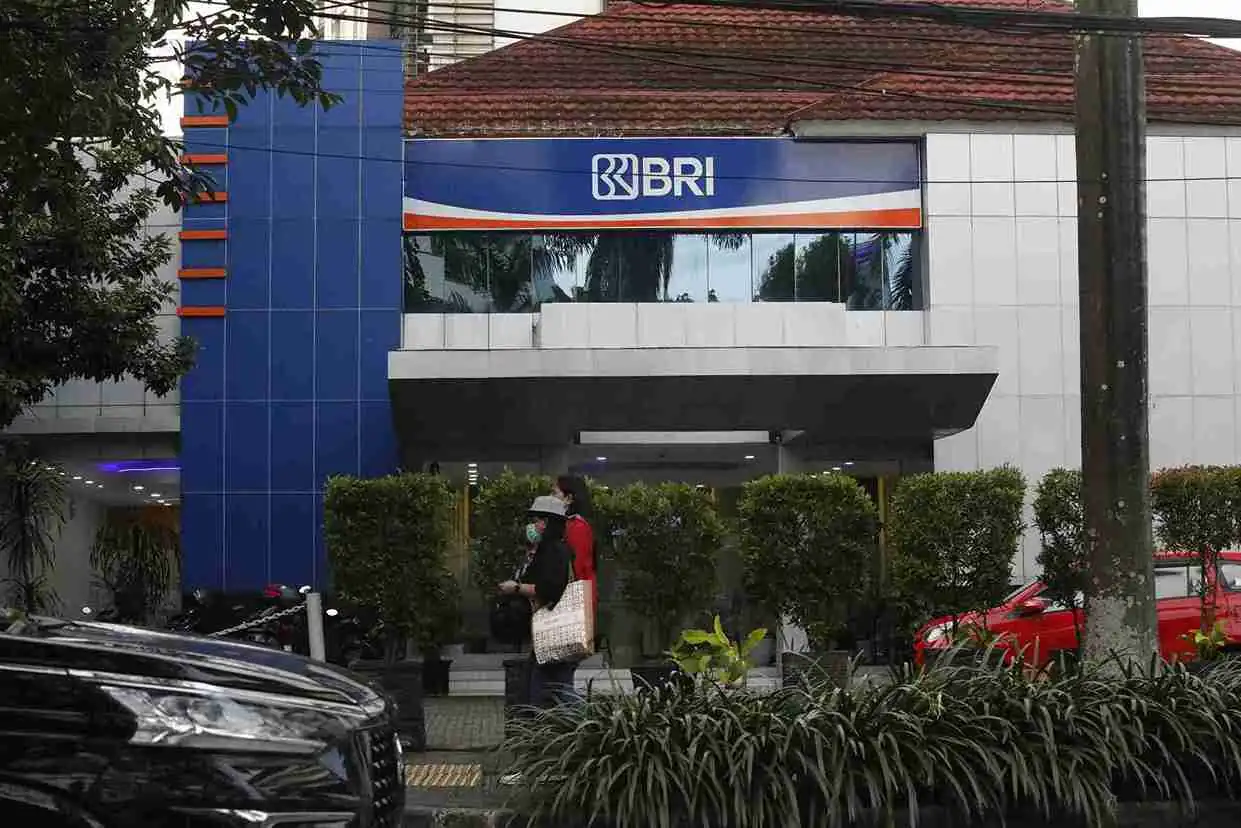 Salah satu kantor cabang Bank Rakyat Indonesia Tbk (IDX: BBRI). (Foto: KabarBursa/Abbas Sandji)