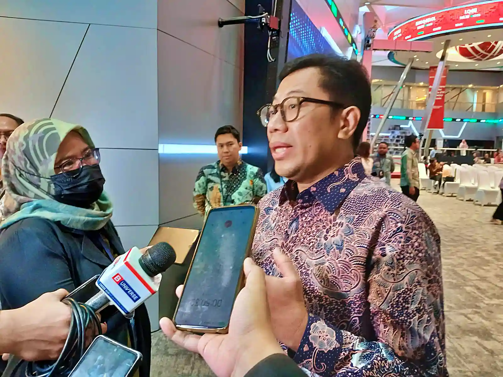 Direktur Penilaian Perusahaan Bursa Efek Indonesia (BEI), I Gede Nyoman Yetna, saat berbicara kepada wartawan di main hall BEI, Jakarta. (Foto: KabarBursa/Hutama Prayoga)
