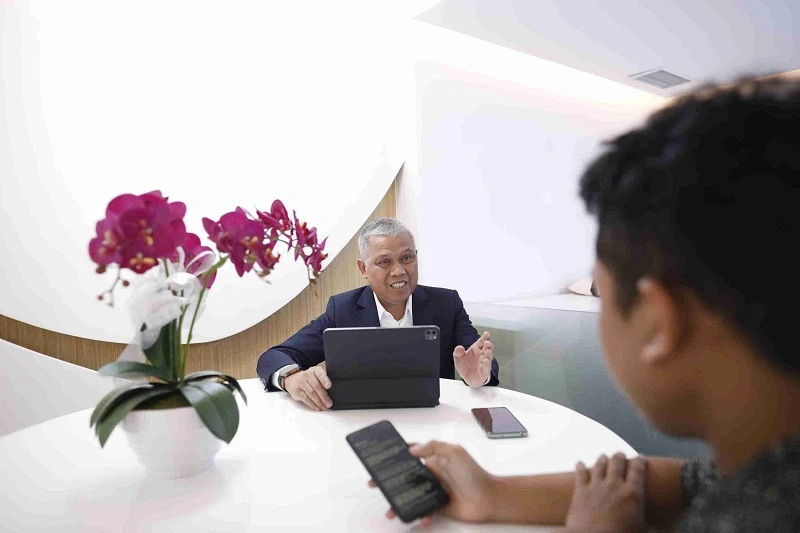 Komisaris Utama Biofarma Group Tugas Ratmono ketika diwawancarai KabarBursa.com. Foto: KabarBursa.com/Abbas Sandji