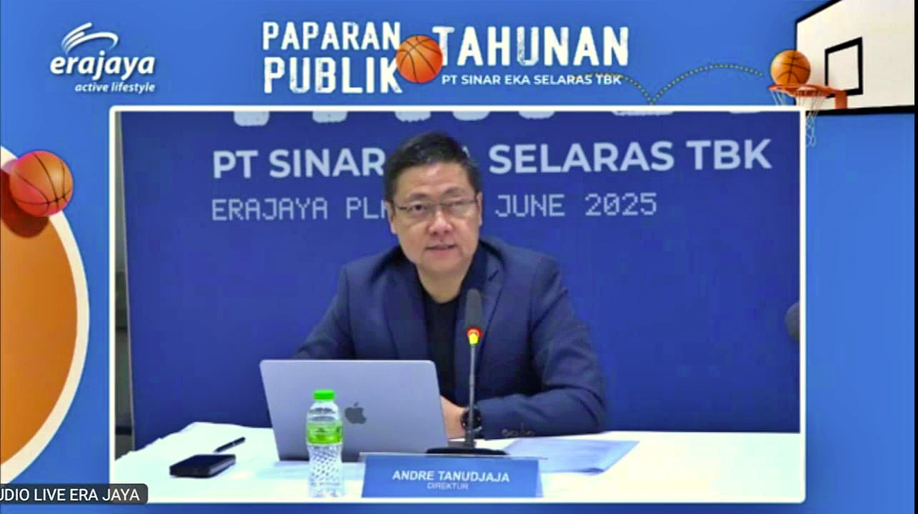 Andre Tanudjaja, Direktur PT Sinar Eka Selaras Tbk (ERAL), anak usaha Erajaya Group di sektor gaya hidup dan ritel, dalam public expose secara virtual pada Kamis, 5 Juni 2025. (Foto: KabarBursa/Hutama Prayoga)