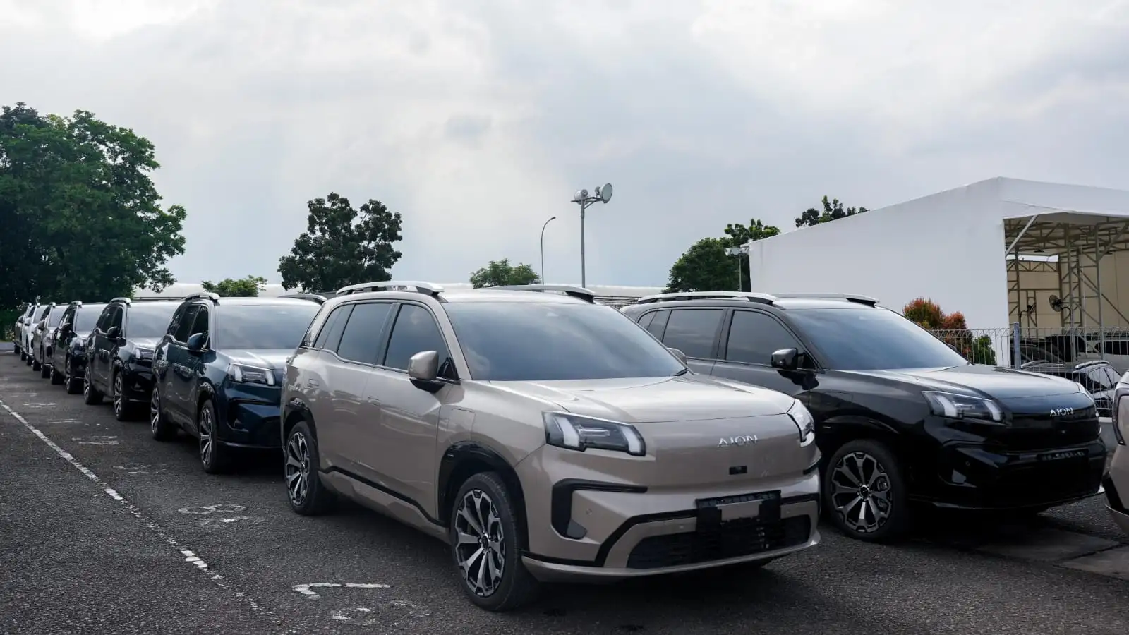 AION V yang dibanderol mulai Rp449 juta, sudah CKD sejak diluncurkan di Indonesia. Foto: dok. AION Indonesia