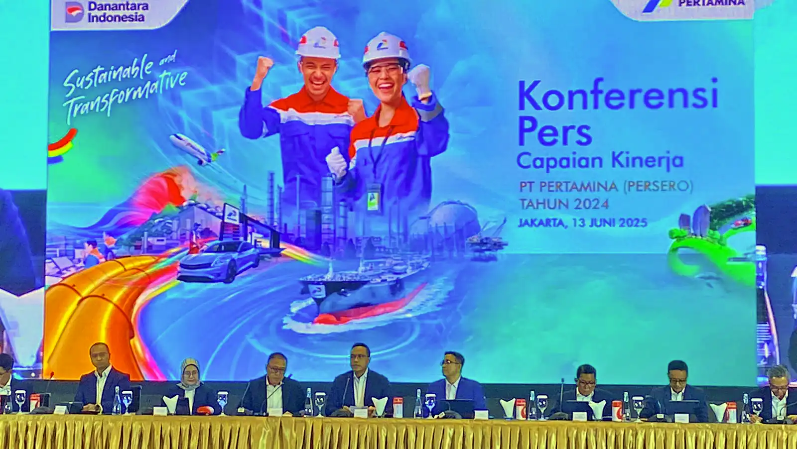 Konferensi Pers Capaian Kinerja Pertamina Tahun 2024 yang dipimpin oleh Direktur Utama Pertamina, Simon Aloysius Mantiri, di Graha Pertamina, Jakarta, Jumat, 13 Juni 2025. (Foto: KabarBursa/Dian Finka)