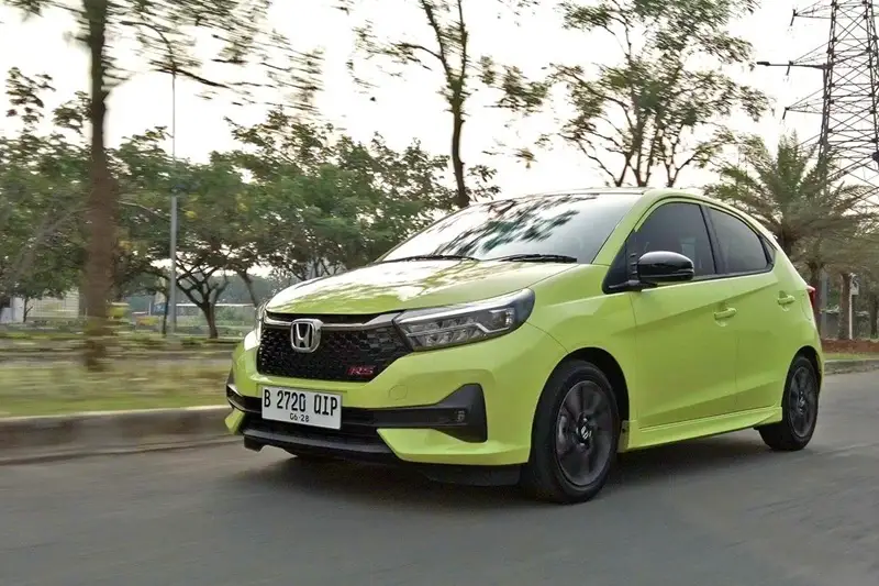Honda Brio yang menjadi salah satu penopang penjualan Honda. Foto: KabarBursa.com.