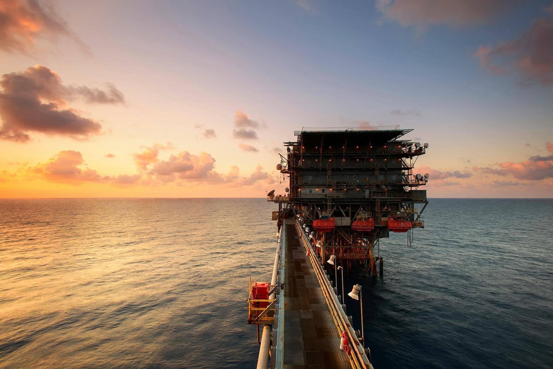 Ilustrasi: Fasilitas rig minyak (Foto: Pexels/Umar Affan)