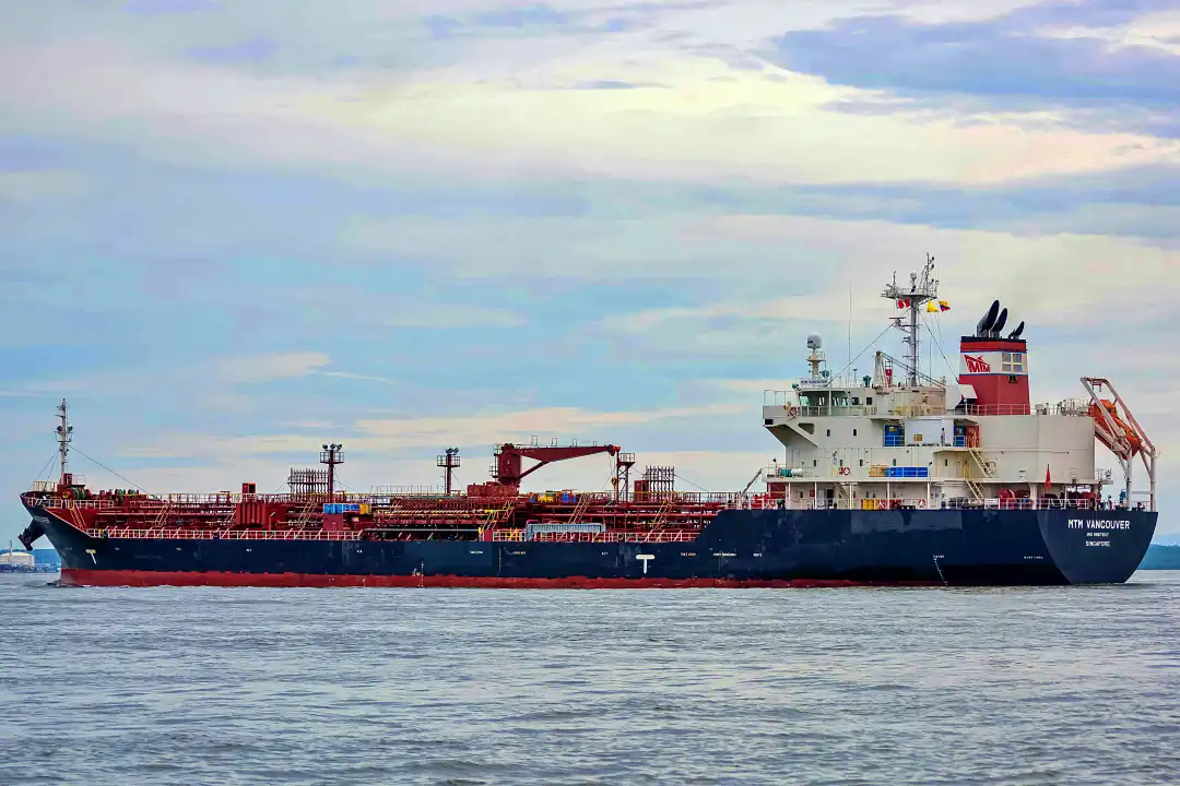 PT Pelayaran Nasional Bina Buana Raya Tbk melihat kenaikan tarif sewa kapal sebagai momentum untuk mempercepat ekspansi armada pada 2026. (Foto: Pexels/Luis Morales Torres)