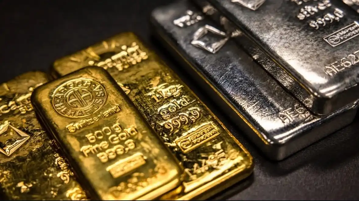 Harga emas, perak, tembaga, dan timah melonjak serentak ke rekor baru. Ketegangan geopolitik dan isu The Fed bikin pasar global gugup. Foto: IG @theledger.asia