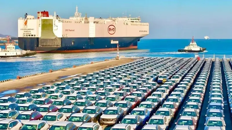 Ilustrasi serbuan mobil China di Indonesia. Foto: dok KabarBursa.com