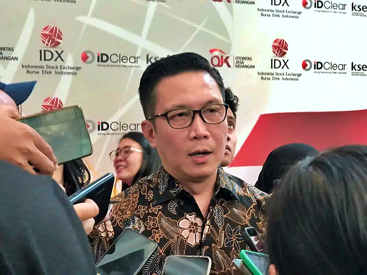 Langkah ini menjadi bagian dari komitmen otoritas pasar modal Indonesia dalam meningkatkan transparansi dan keselarasan dengan standar global. (Foto: KabarBursa/Hutama Prayoga)