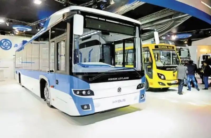 Pindad dan perusahaan India jalin kerja sama untuk kembangkan bus listrik hingga kendaraan pertahanan. Foto: Mint