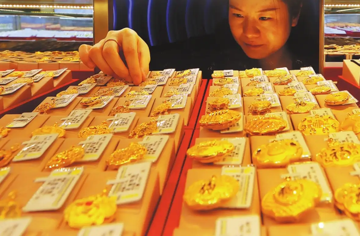 Emas bangkit usai sepekan terakhir menyentuh level terendah. Foto: China Daily.