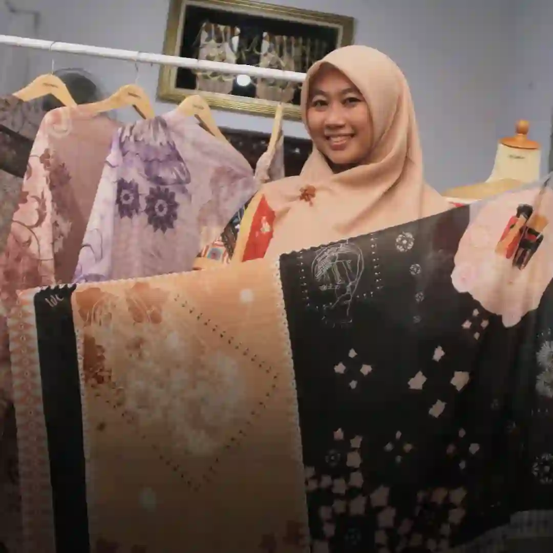 Dari Jakarta ke Korea, brand UMKM Scarf Hijasmita makin mendunia dibantu program BRIncubator dan Rumah BUMN. Berikut kisahnya. Foto: dok. BRI