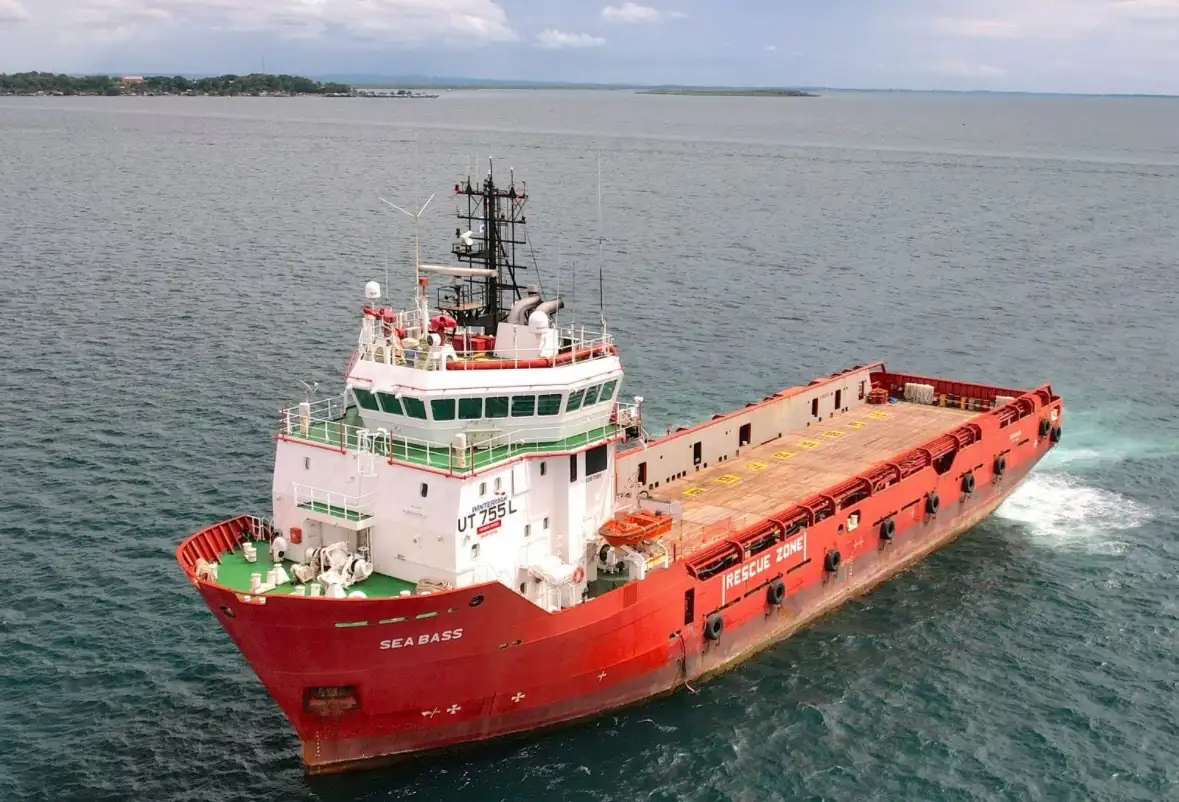 Kapal Sea Bass milik PT Wintermar Offshore Marine Tbk (WINS) beroperasi di perairan lepas pantai. Kapal yang dibangun pada 2008 ini memiliki tenaga mesin sekitar 5.450 HP dan kapasitas deadweight 3.250 ton, digunakan sebagai kapal pendukung aktivitas industri minyak dan gas di laut. Foto: Dok. WINS.