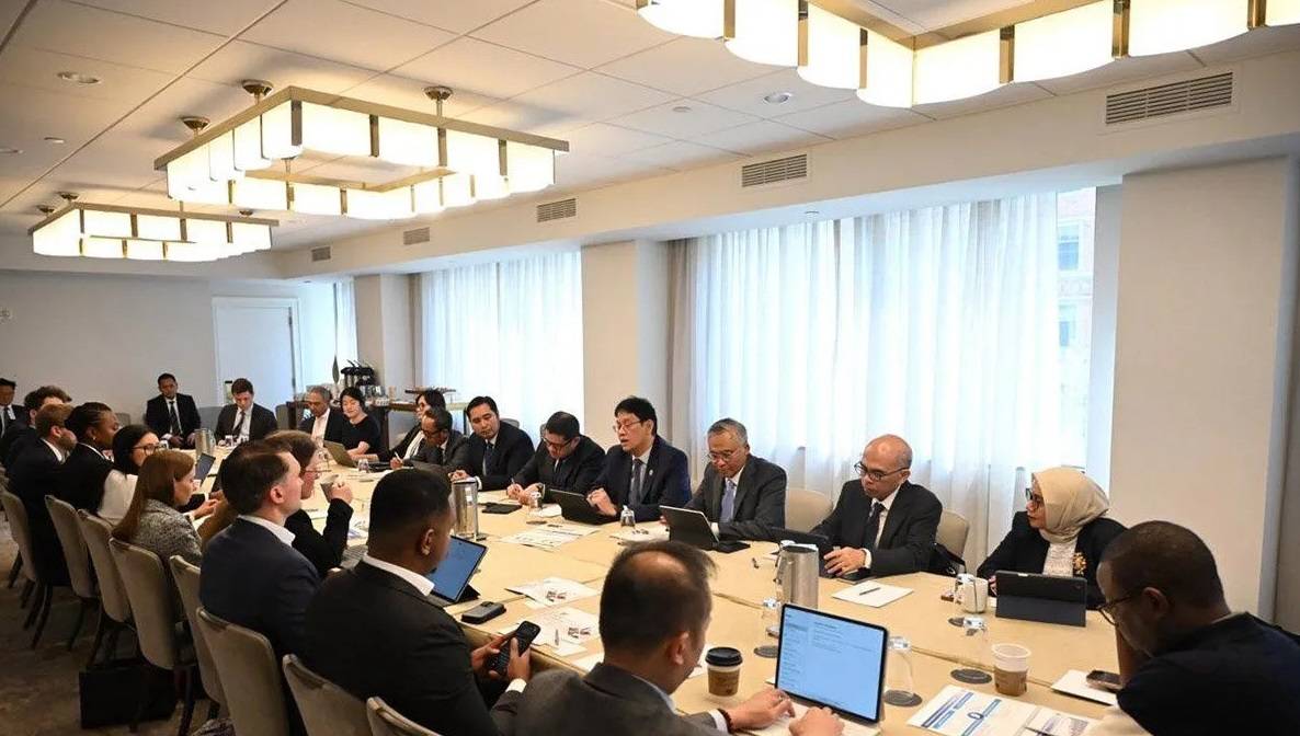  Menteri Keuangan, Purbaya Yudhi Sadewa, Membuka Kanal Dialog Langsung dengan Kalangan Pengusaha Asal Amerika Serikat