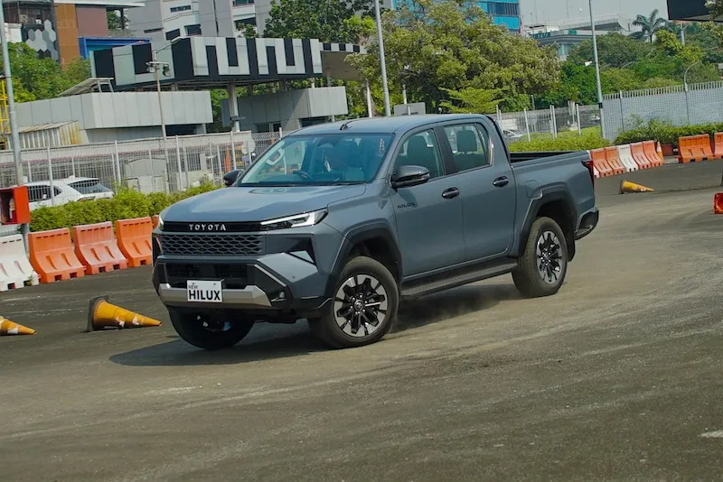 Toyota Hilux yang menguasai pangsa pasar pikap 4x4. Foto: TAM