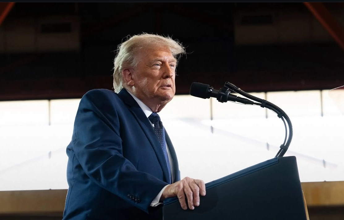 Trump mengumumkan AS akan menguasai keamanan Selat Hormuz dan memungut biaya 20 persen atas kargo saat konflik dengan Iran memanas. Foto: Instagram @realdonaldtrump.