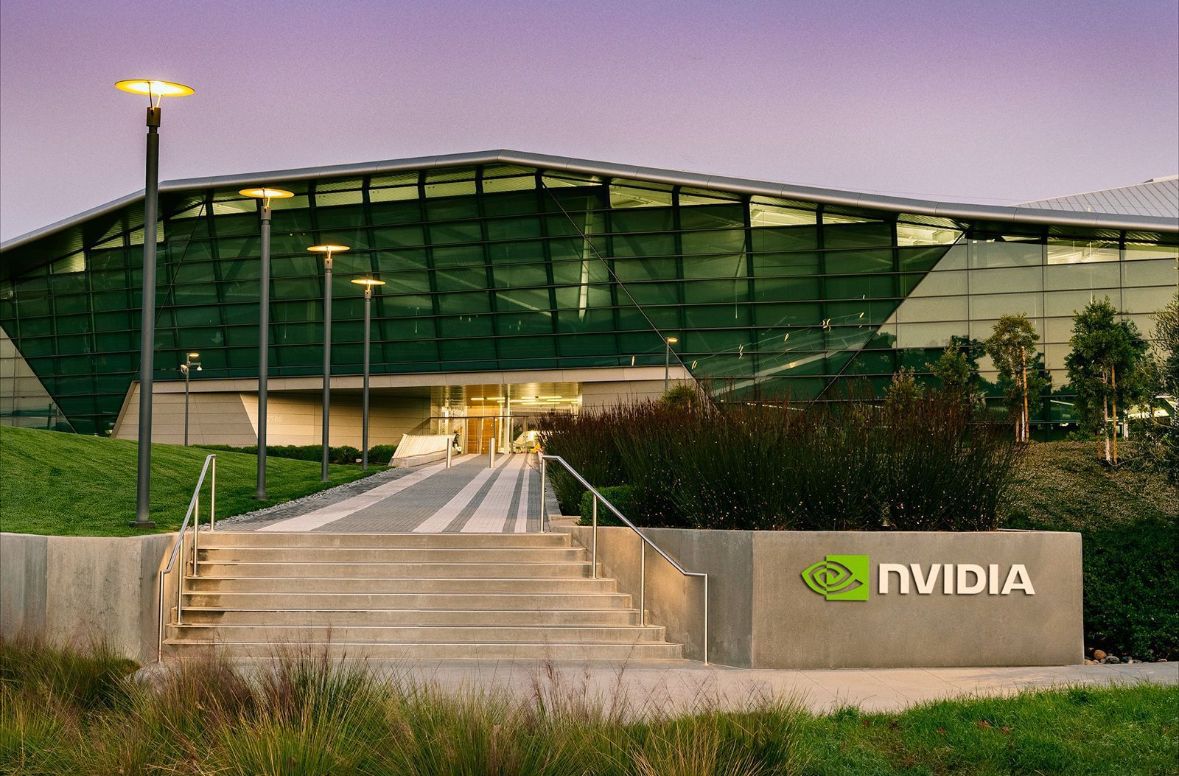 Nvidia Makin Tajir Berkat Chip Blackwell dan Data Center