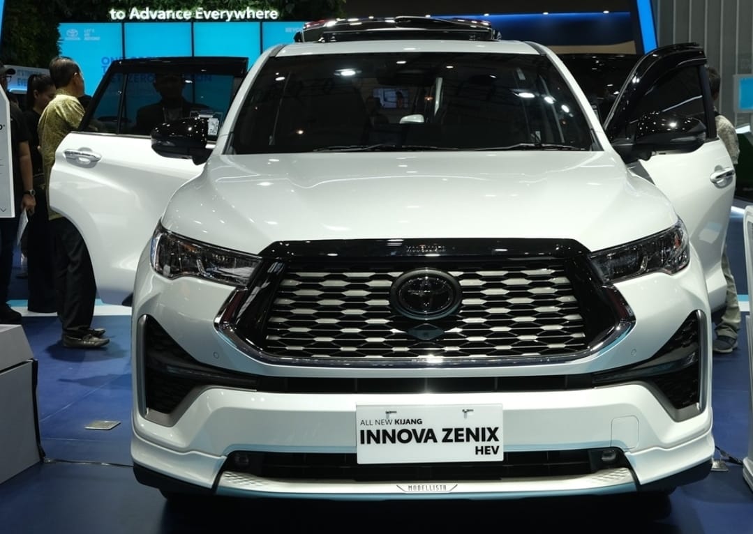 Toyota Raih 2.728 SPK di IIMS 2025, Zenix Hybrid Terlaris
