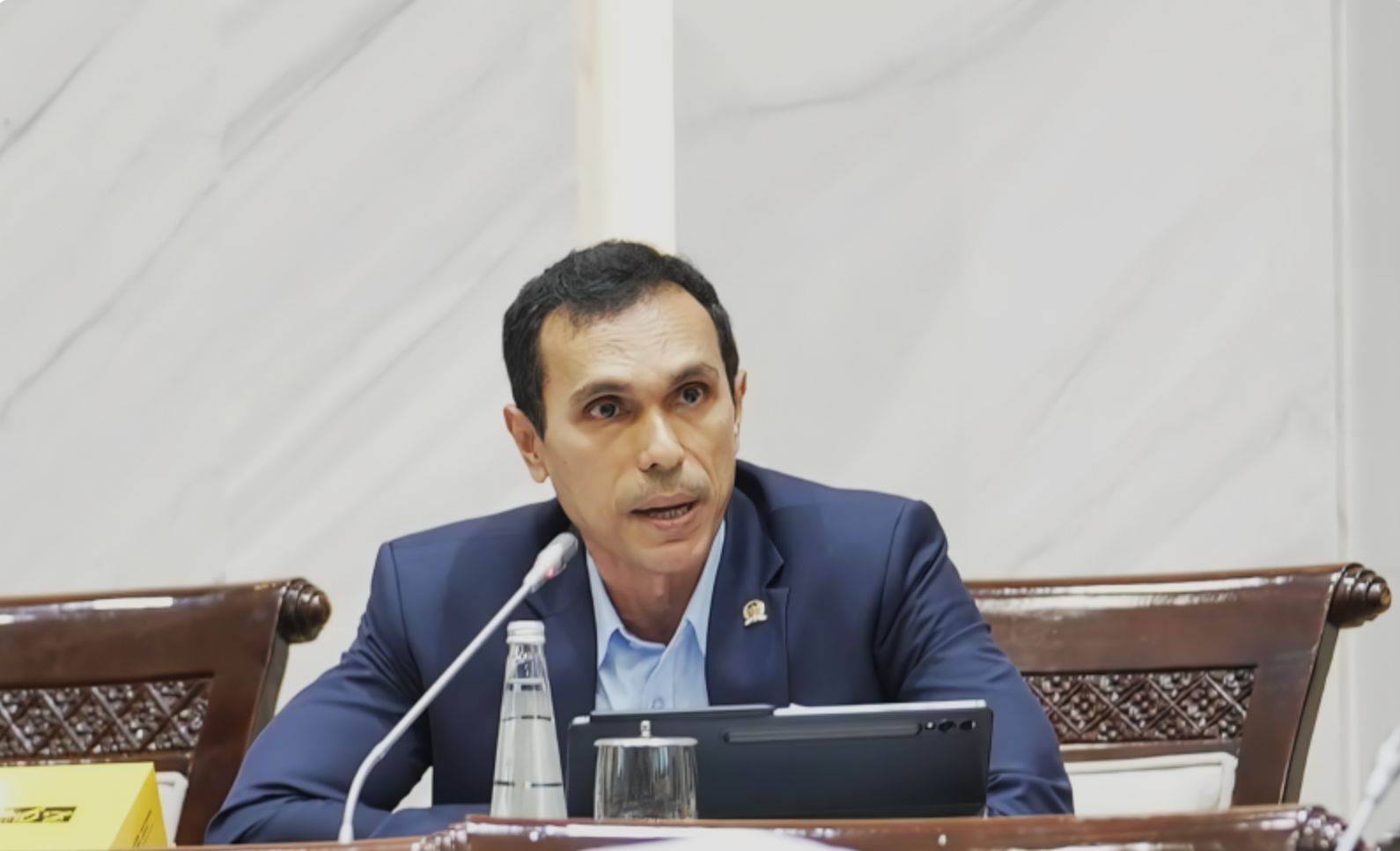 DPR Usul Emiten Jaga Harga Saham, Analis: Bukan Hal Wajib