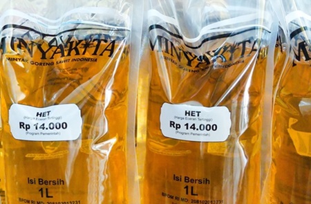 Isi Disunat, Harga Melonjak, MinyaKita Langka: Lagu Lama!