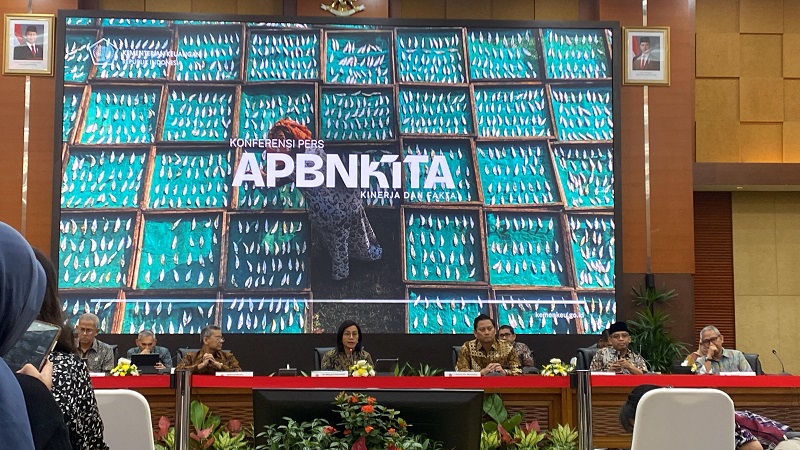 Pemerintah Cairkan THR Rp49,9 Triliun Secara Bertahap