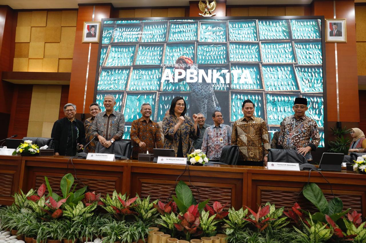 Ekonom soal APBN 2025: Terkendali atau Masuk Zona Risiko?