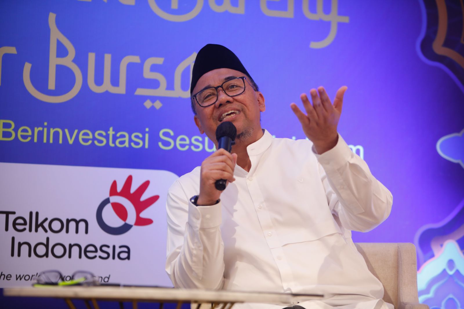 OJK Jelaskan Mekanisme Penetapan Saham Syariah Sebelum IPO