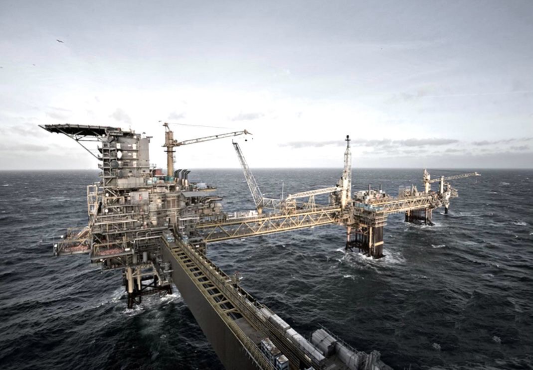Stok Minyak AS Berkurang, Brent dan WTI Menguat