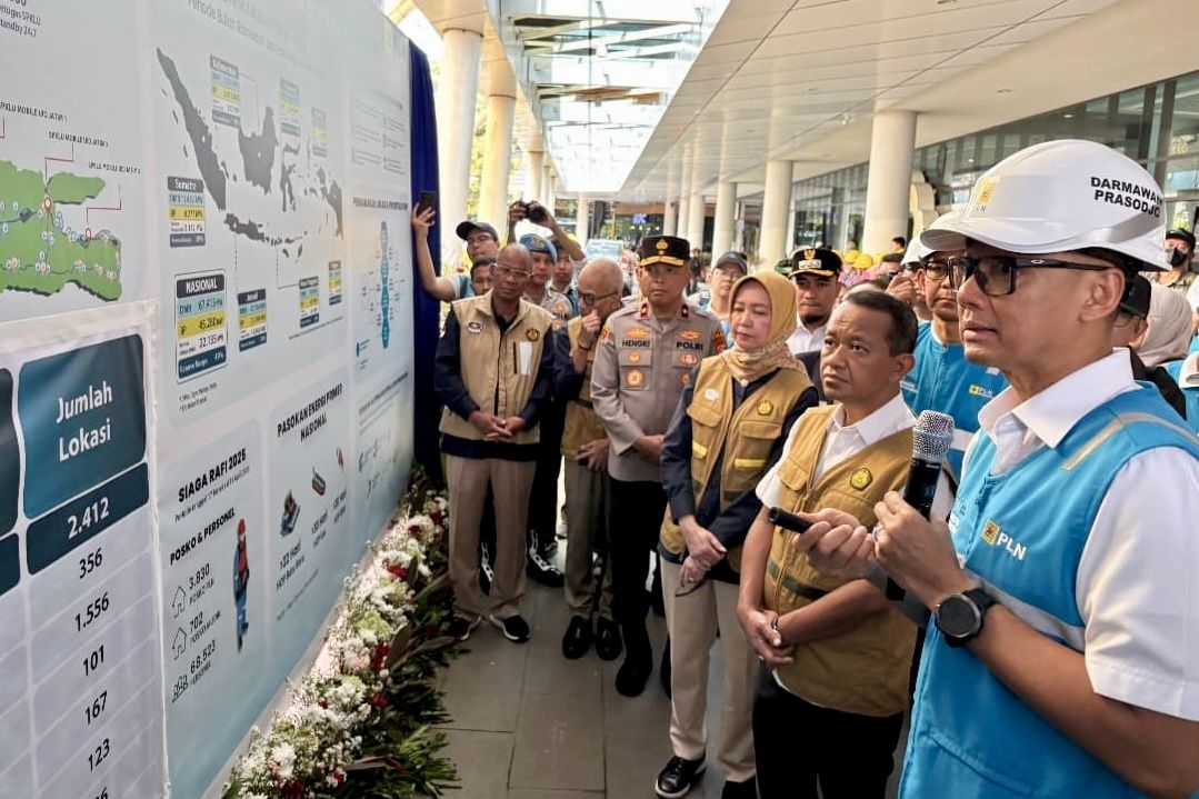  Lawatan ke Banjarmasin, Bahlil Pastikan Listrik PLN Aman