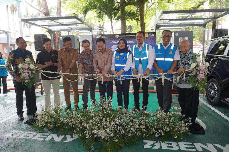 Percepat Ekosistem EV, PLN Resmikan SPKLU Center