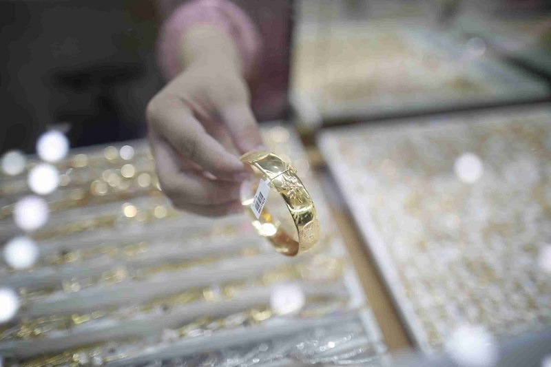 Emas Dunia Menguat Capai USD3.090 Per Troy Ons