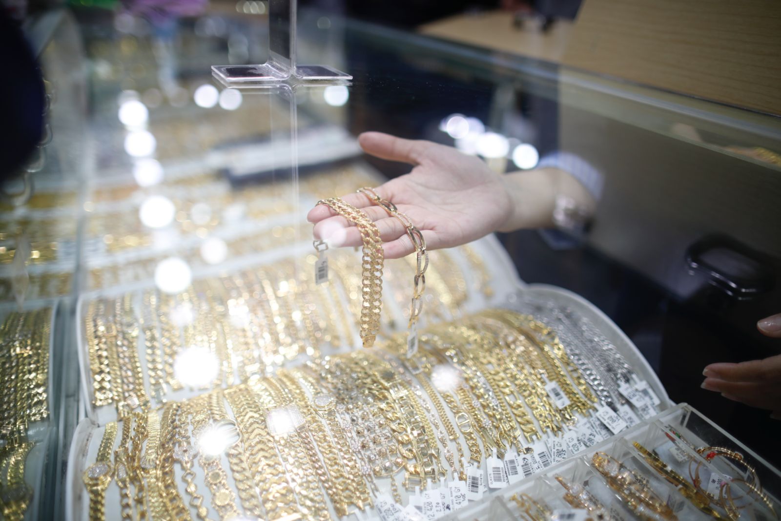 Harga Emas Tembus Level Psikologis, Waspadai ini