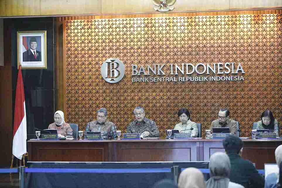 BI Rate Tetap: Strategi Stabilitas atau Sinyal Perlambatan?