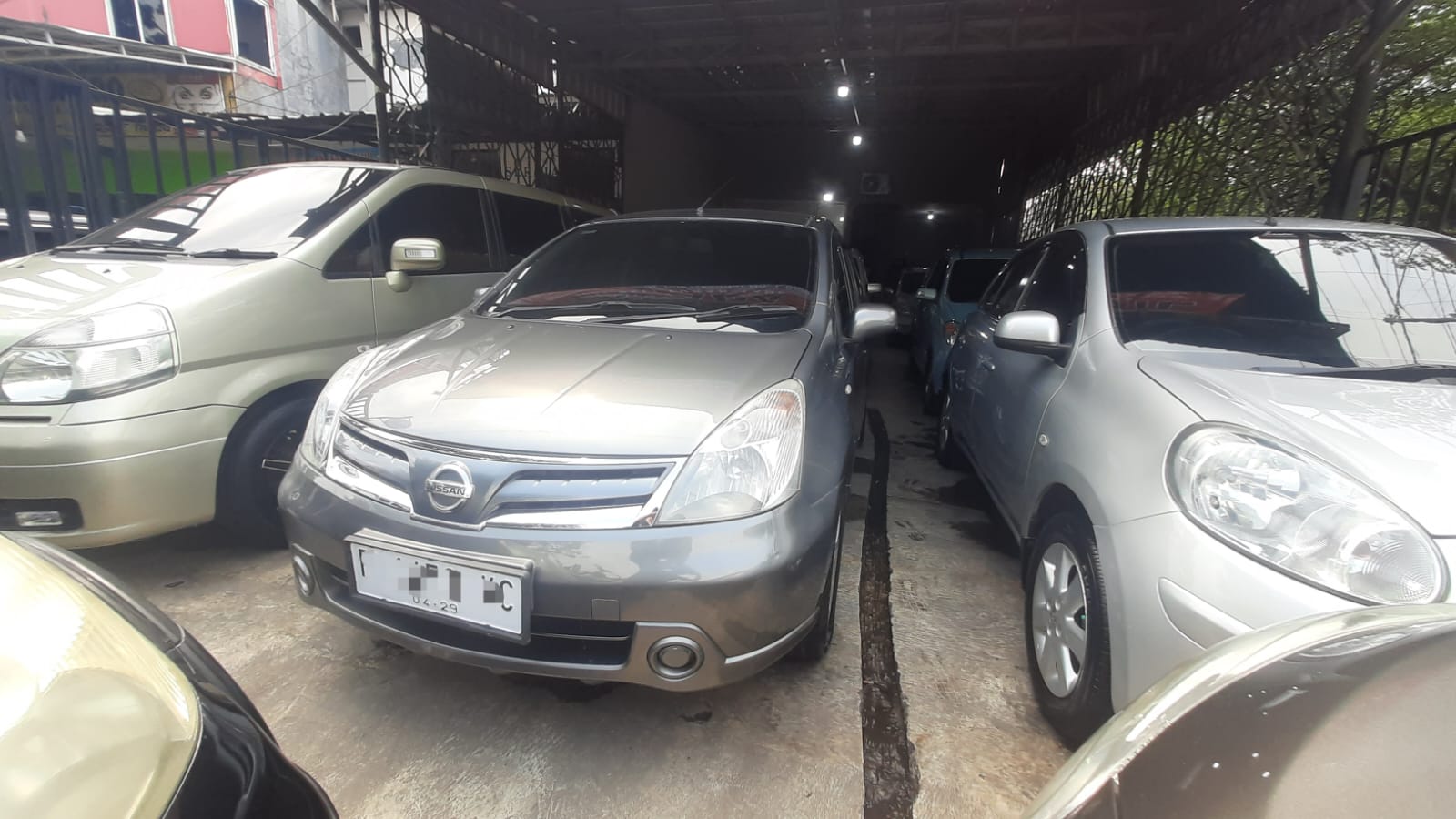 MPV Rp100 Jutaan Jadi Incaran di Pasar Mobil Bekas