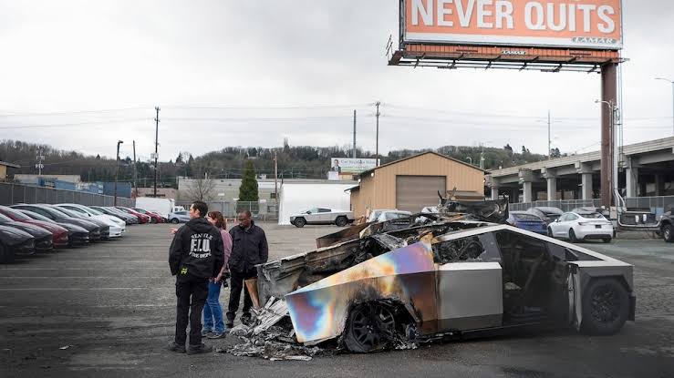 Alasan Pelaku Perusakan Mobil Tesla Lolos Penjara