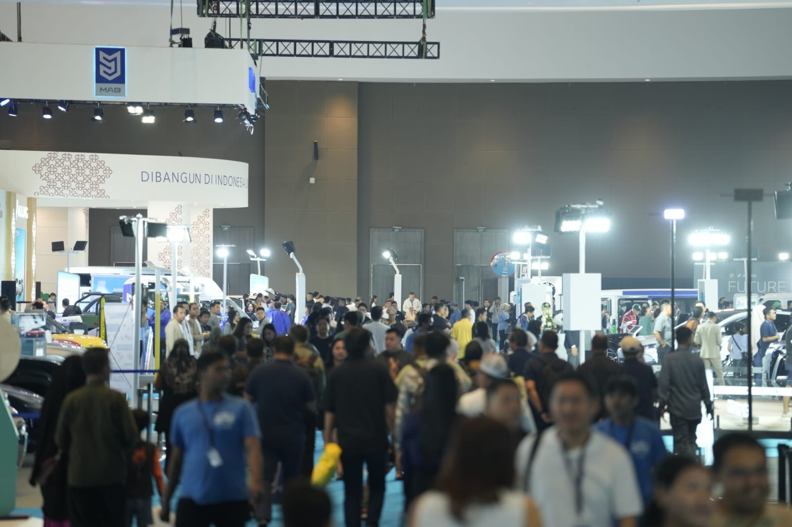 PEVS 2025 Klaim Raup Transaksi Hampir Rp1 Triliun