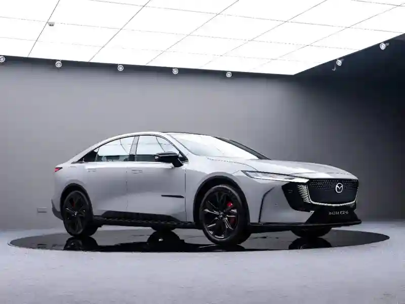 Mazda EZ-6 Sports Edition Siap Tampil Beda, ini Speknya