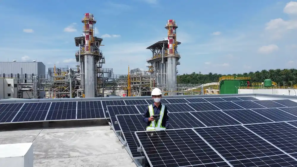 TotalEnergies dan RGE Bangun Pusat Energi Surya Terbesar di Riau