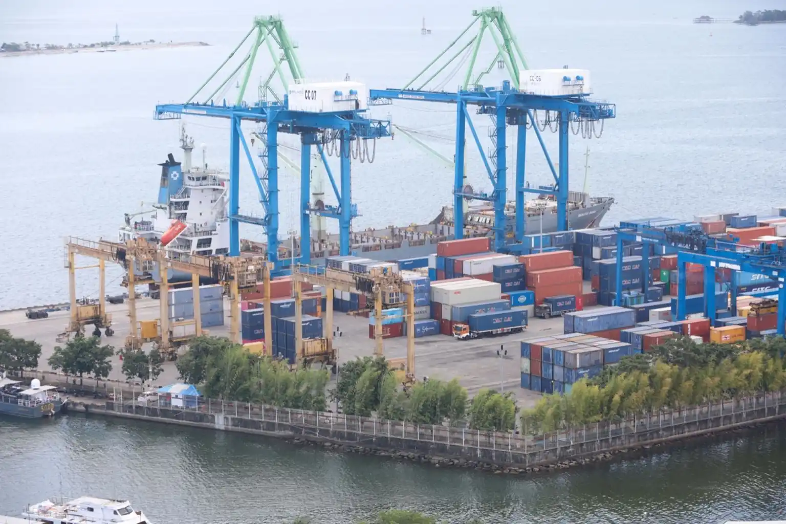 PMI Manufaktur China Merosot, Tarif AS Mulai Gigit Sang Raksasa