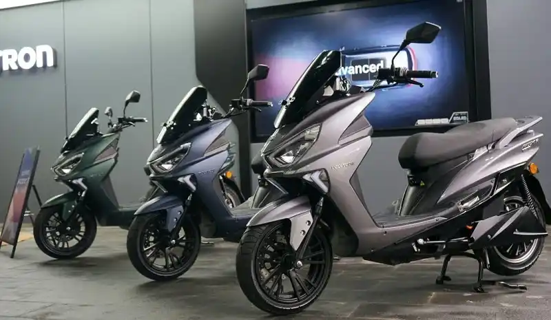 Warna Baru Fox R 2025, Siap Saingi Alva dan Gesits