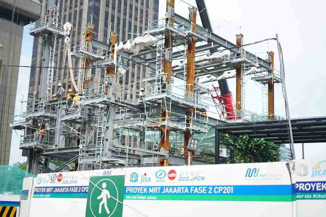 Potensi Reversal Besar: ADHI Siap Bangkit dari Tidur Panjang?