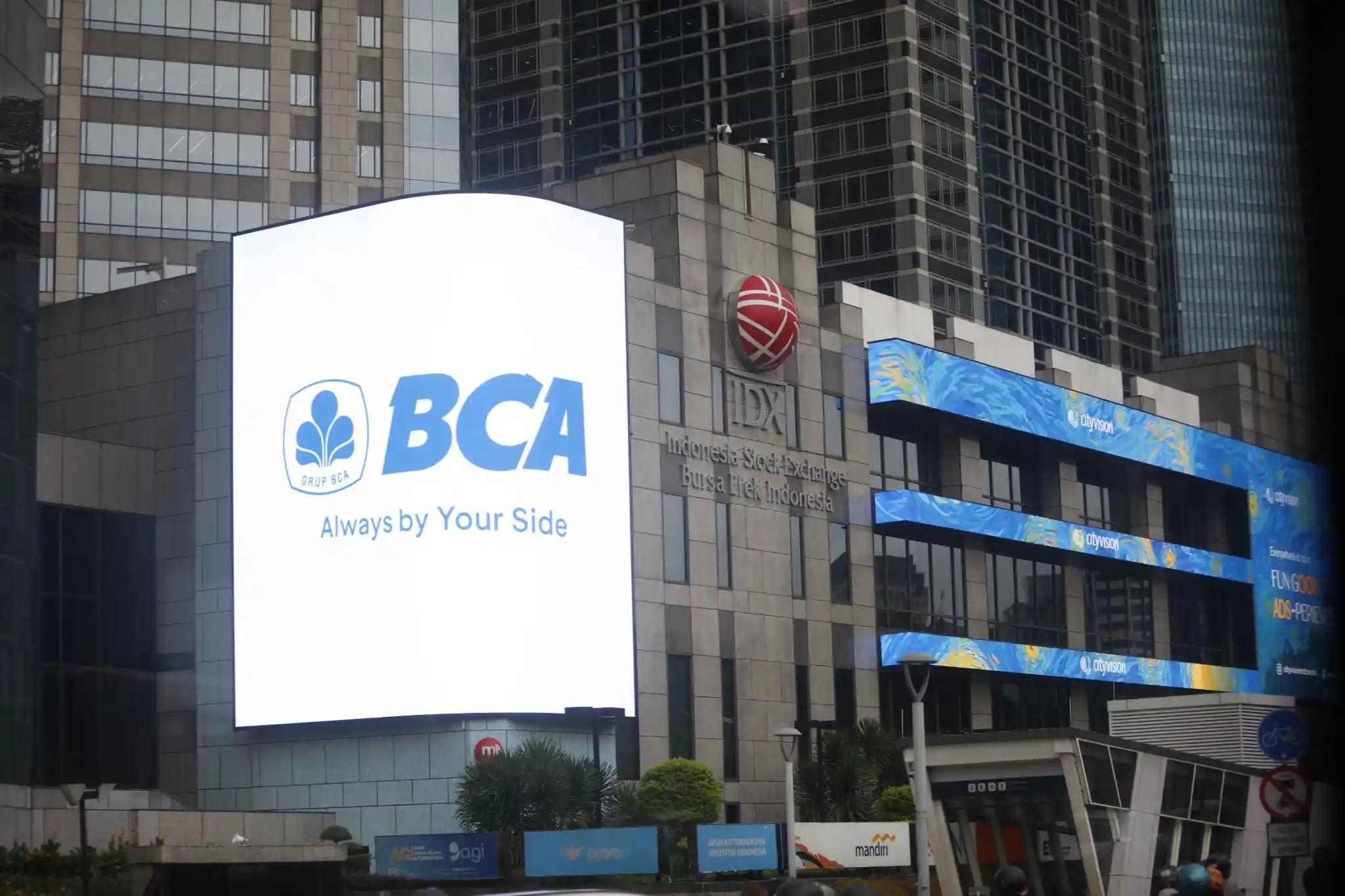 Laba BBCA Tumbuh 16 Persen hingga Mei 2025, di Atas Konsensus Pasar