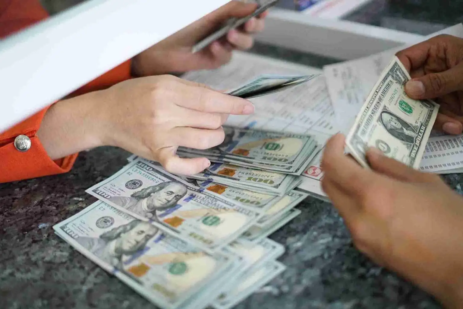 Dolar Tak Lagi Perkasa, Investor Global Pertebal Perlindungan