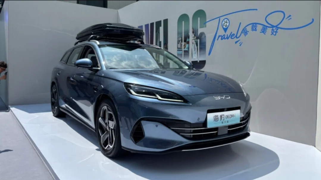 BYD Seal 06 DM-i Hadir, Bisa Tempuh 2.000 Km Sekali Isi Daya